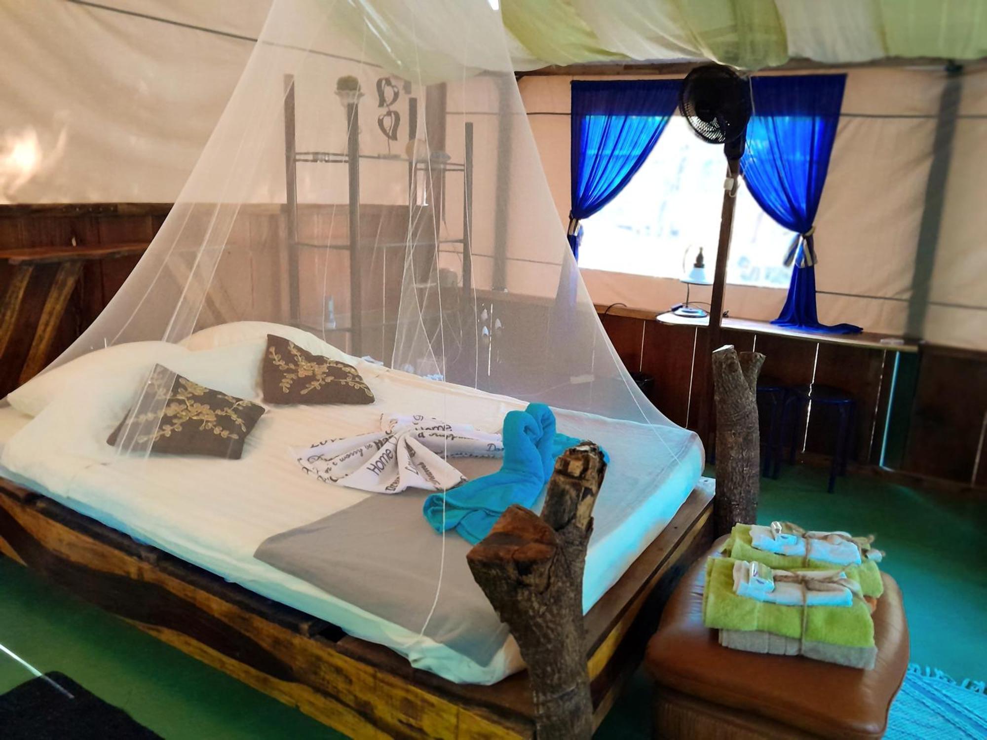 Fully Furnished Family Jungle Tent, Latino Glamping Paquera Exteriér fotografie